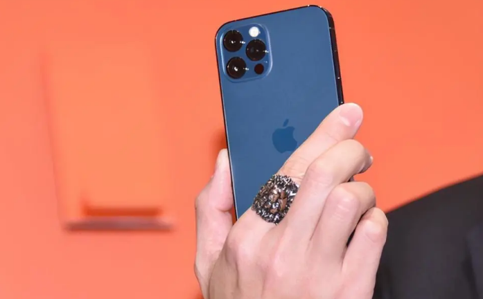 金川苹果手机维修分享iPhone12系列重启方法教程 